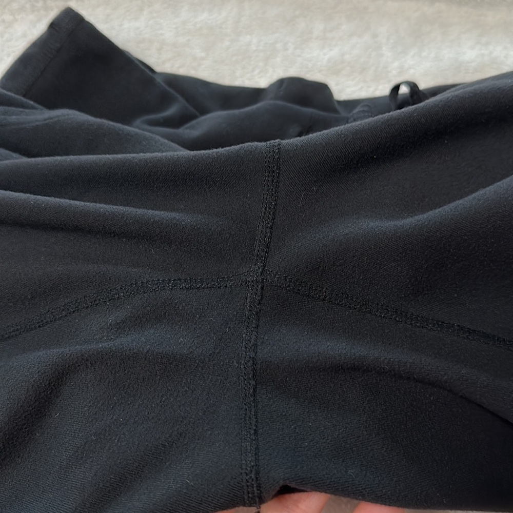 Lululemon Still Crop - Picture 12 of 12